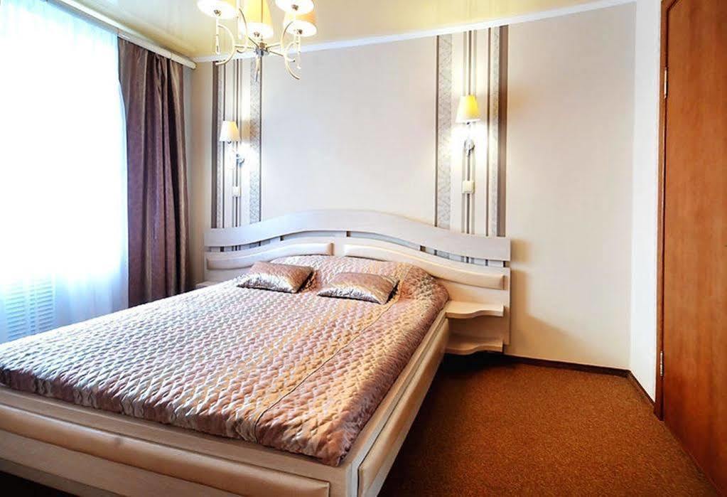 Tourist Hotel Mahiljow Eksteriør billede