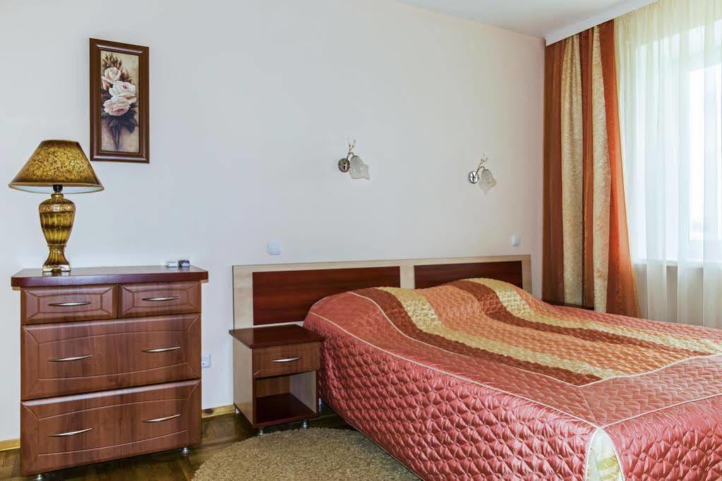 Tourist Hotel Mahiljow Eksteriør billede